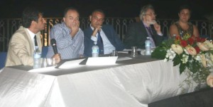 Il dott. N. Gratteri, il dott. G. Cricenti, la psicomotricista Alessandra Rizzello e Alessandro Pultrone relatori al convegno “dalla legalità al diritto allo studio …