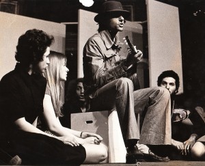 Alessandro Pultrone cantautore e sorella